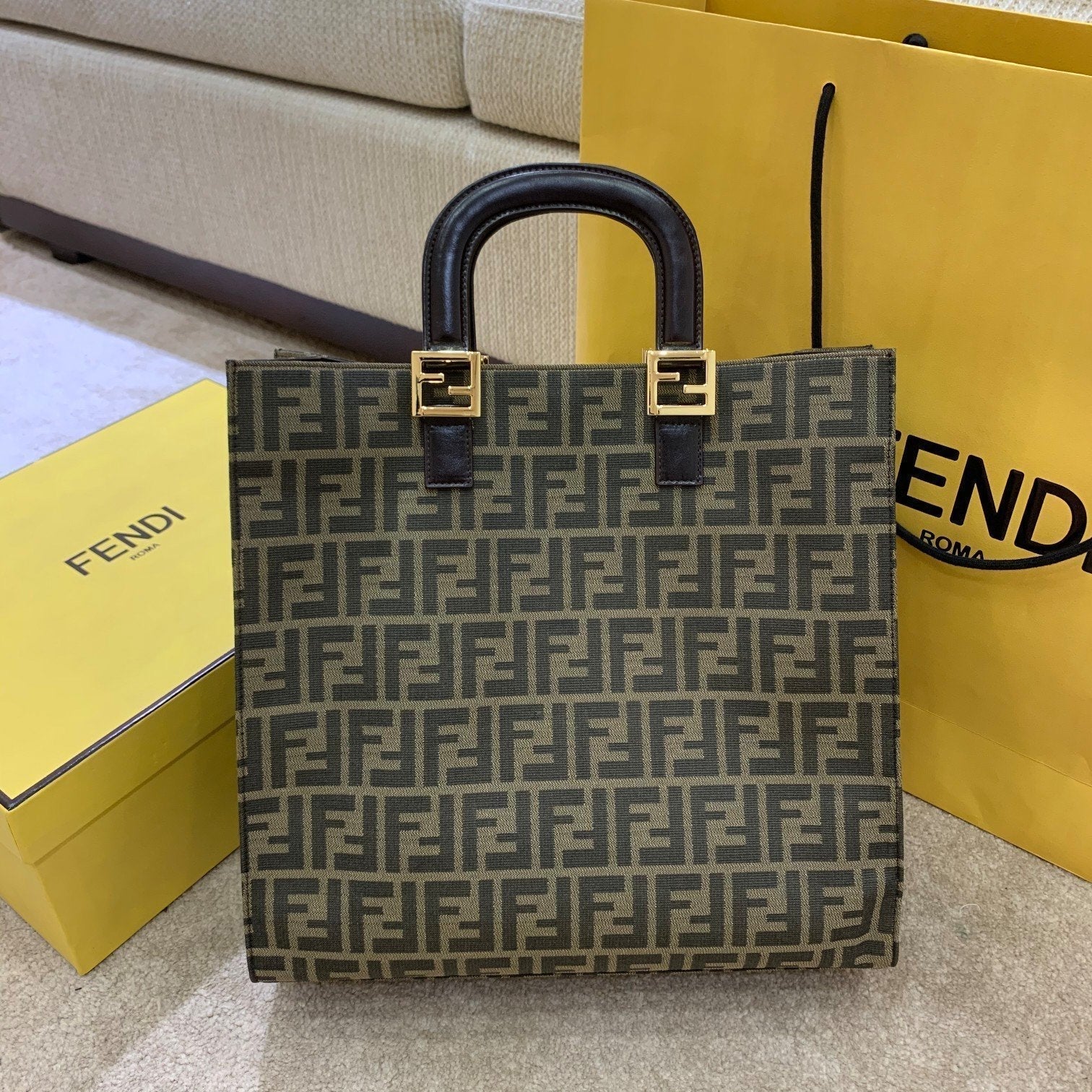 ミディアム ヴィンテージ トートハンドルバッグ 34cm ブラウン (代金引換)