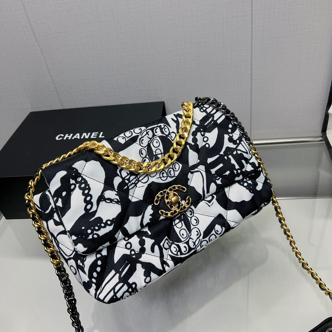 フラップバッグ 30cm ブラック＆ホワイト (代金引換)